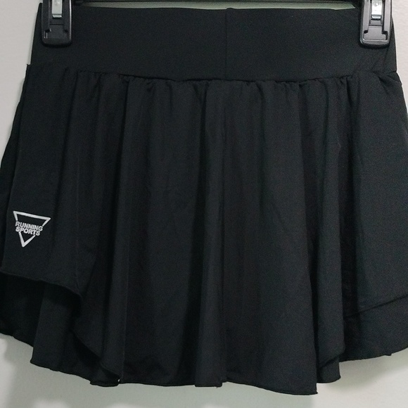 Running Sport double layer skort size S - Picture 11 of 16